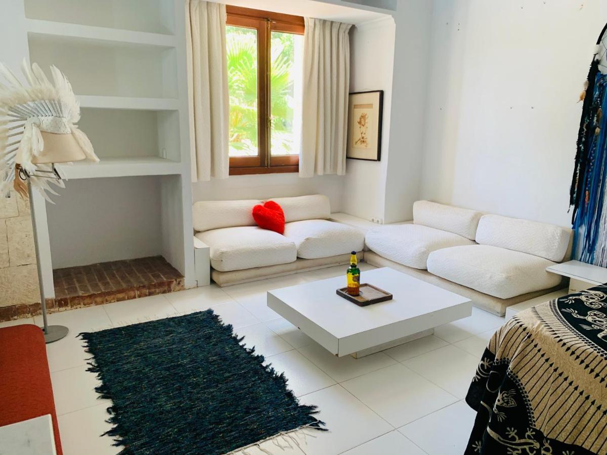 サンタ・エウラリア・デス・リウ Ibiza Paradise Bed & Breakfast エクステリア 写真